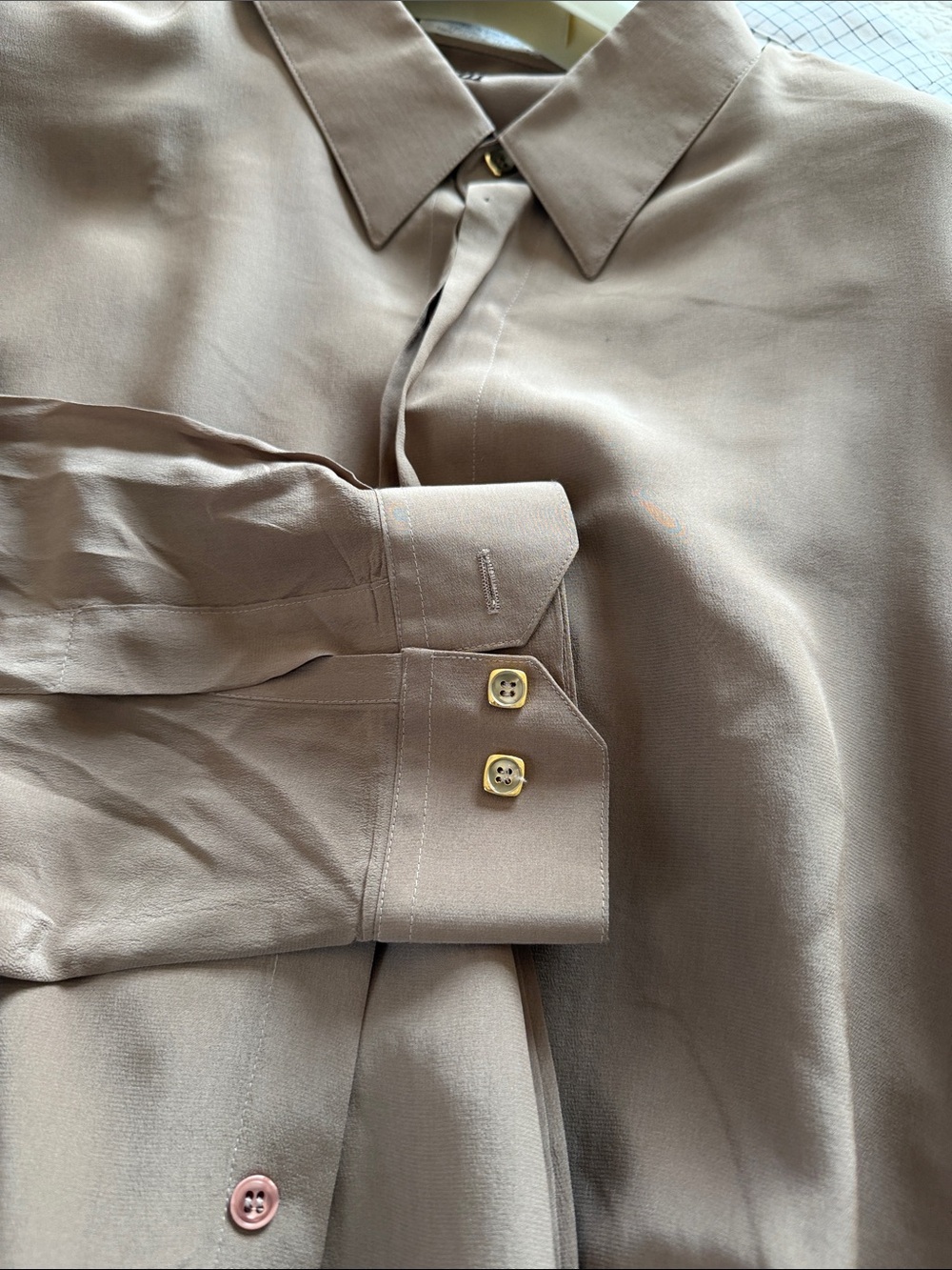 Genelli 100% silk collared shirt tailored in Hong Kong size XL